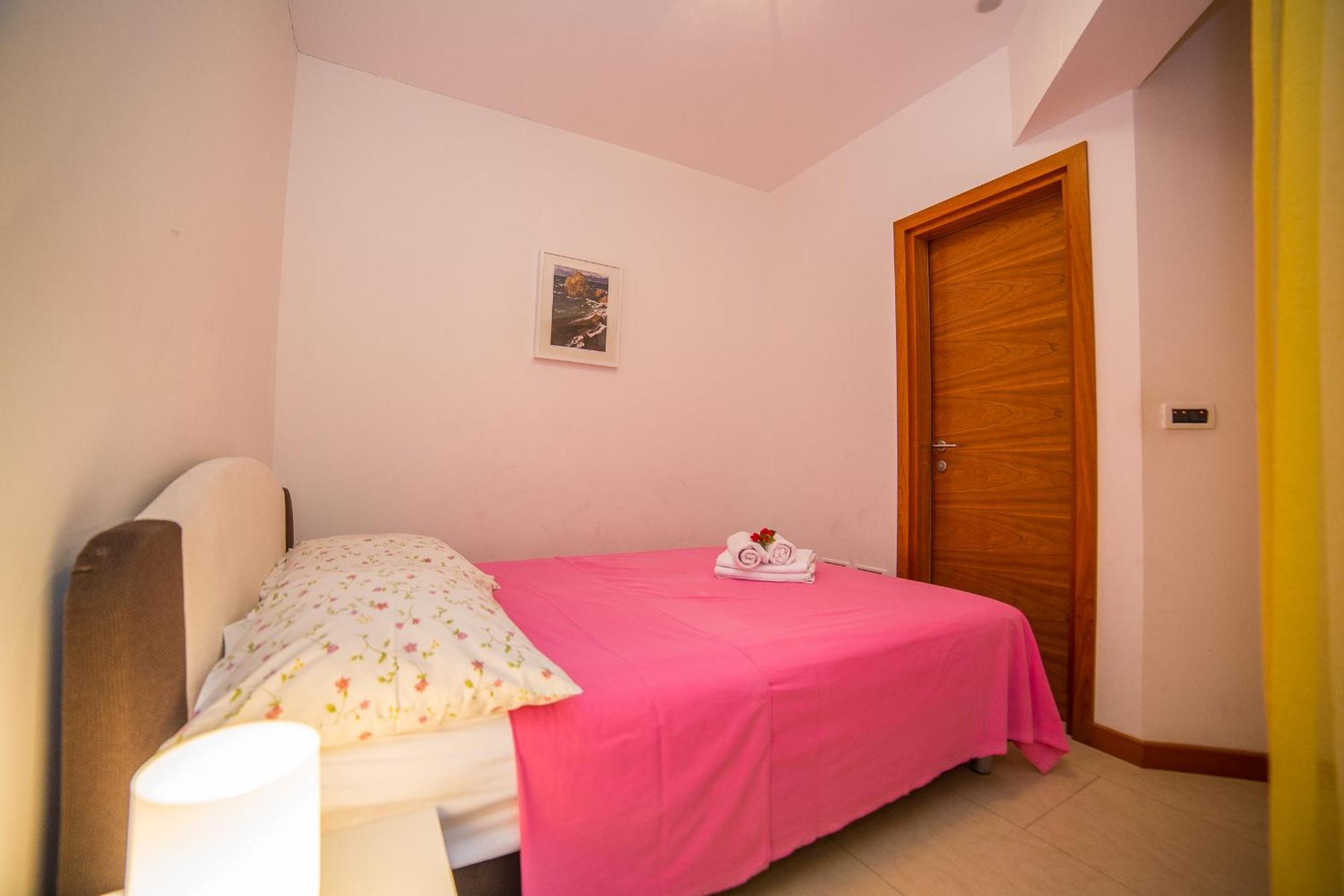 Apartma Milan *